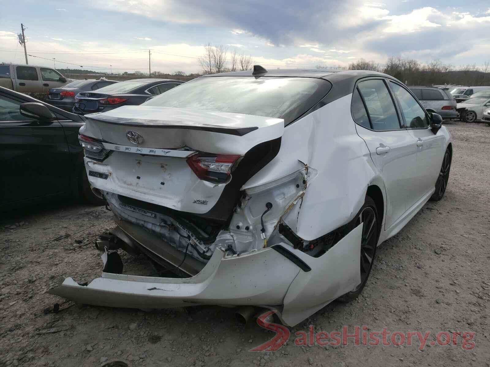 4T1B61HK2JU088414 2018 TOYOTA CAMRY