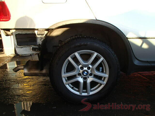 1C4PJMBX6KD318195 2004 BMW X5