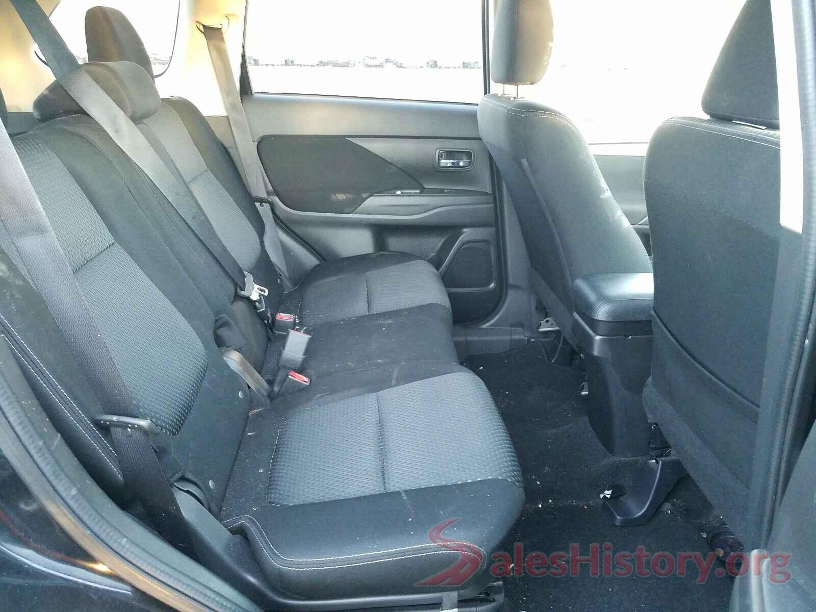 JA4AZ3A38HZ011270 2017 MITSUBISHI OUTLANDER