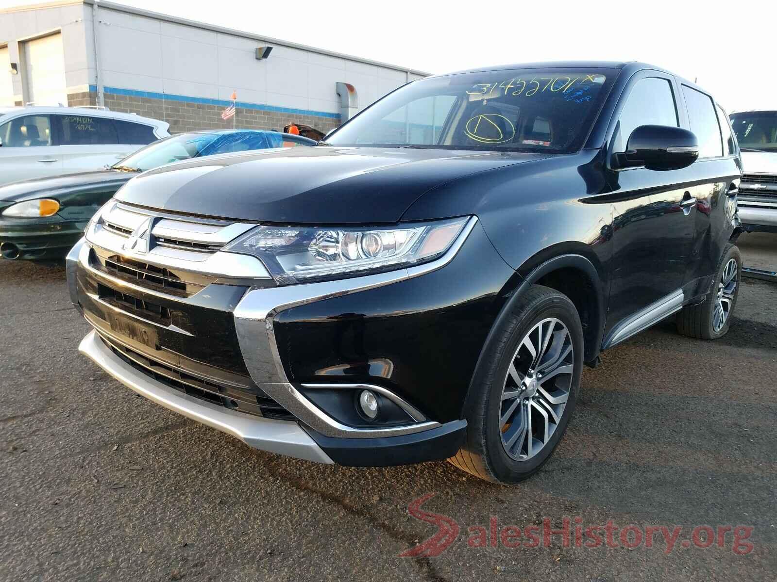 JA4AZ3A38HZ011270 2017 MITSUBISHI OUTLANDER