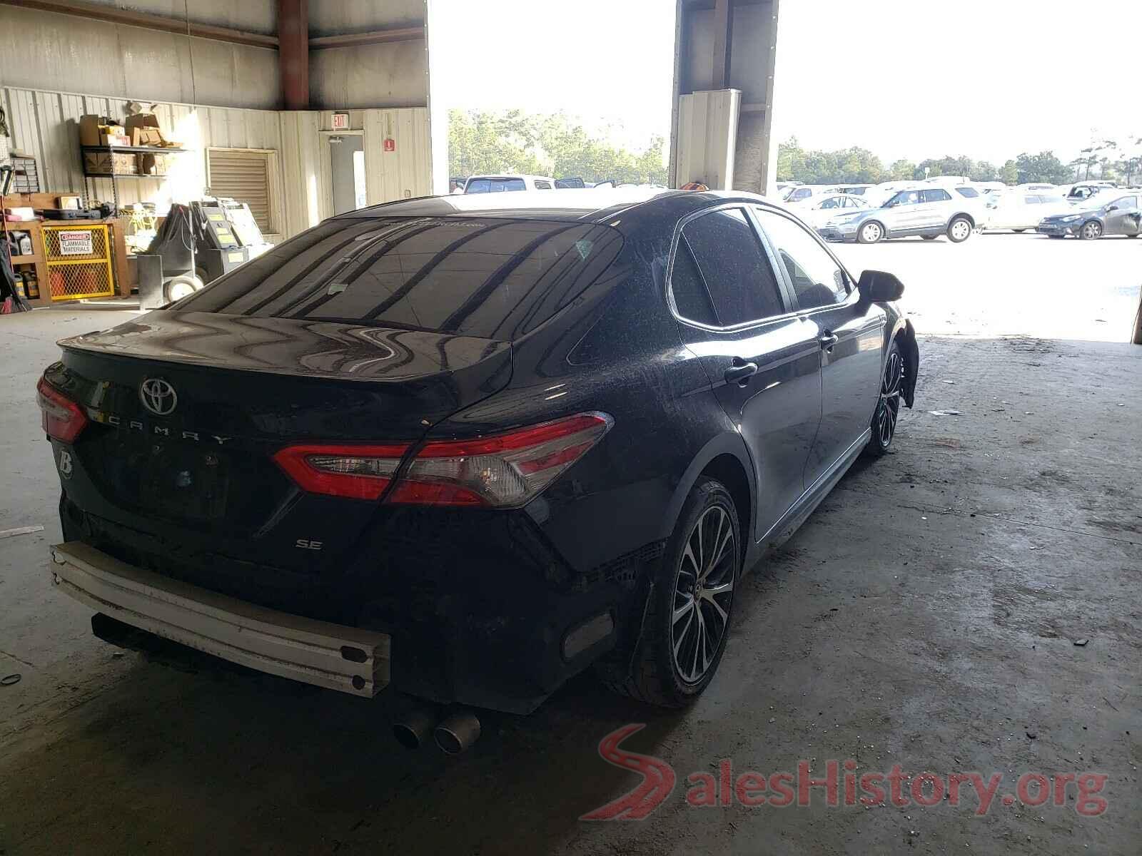 4T1B11HK5JU090012 2018 TOYOTA CAMRY