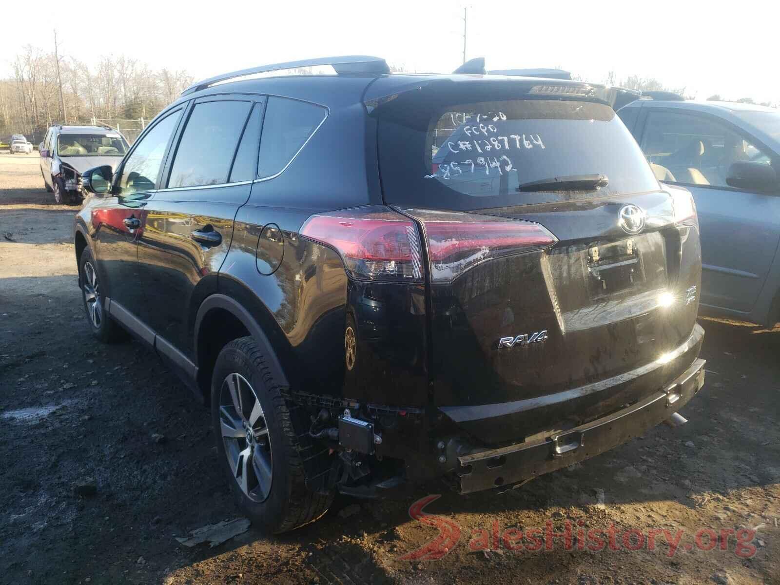 2T3RFREV1JW857942 2018 TOYOTA RAV4