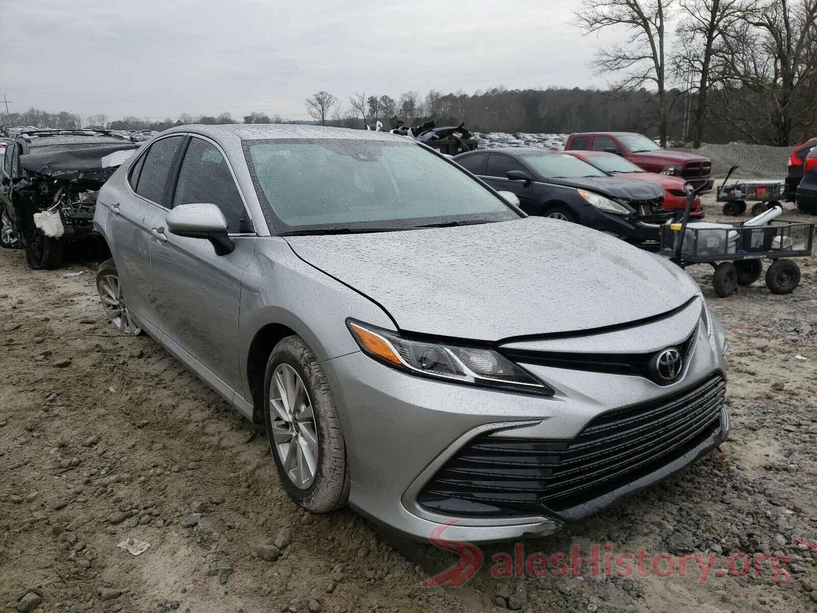 4T1C11AK3MU537391 2021 TOYOTA CAMRY