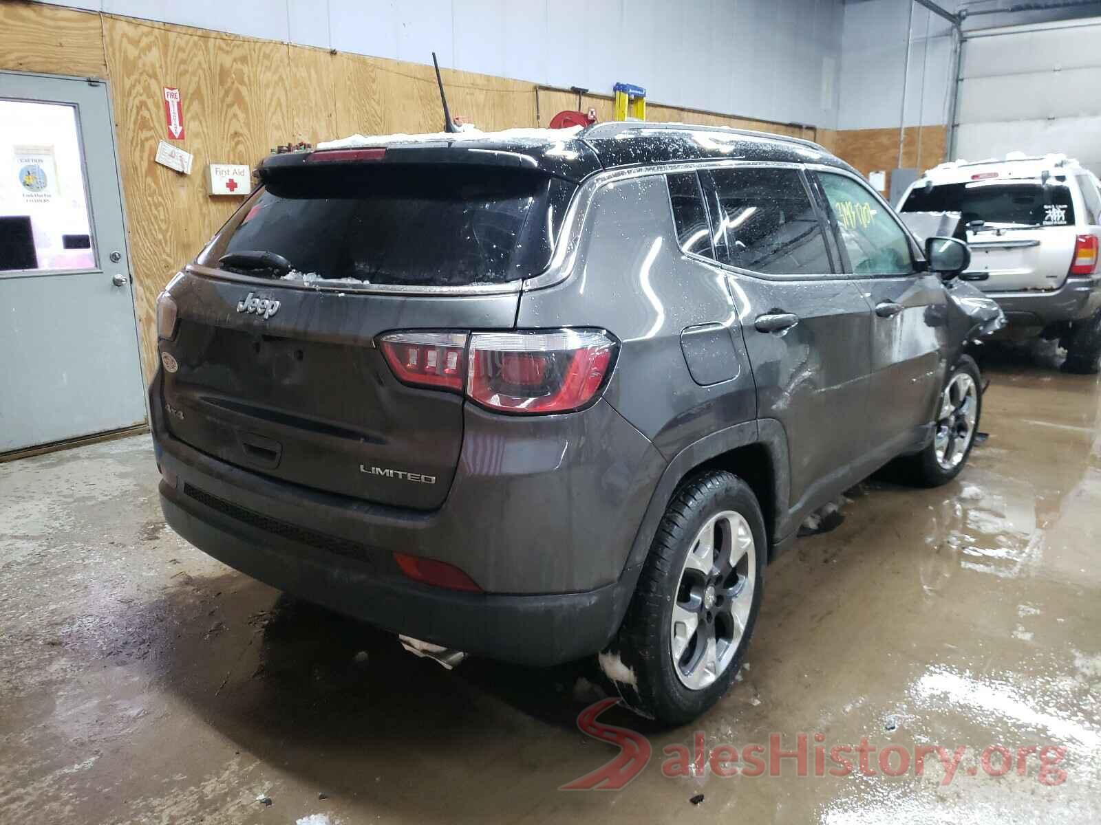 3C4NJDCB3JT246231 2018 JEEP COMPASS