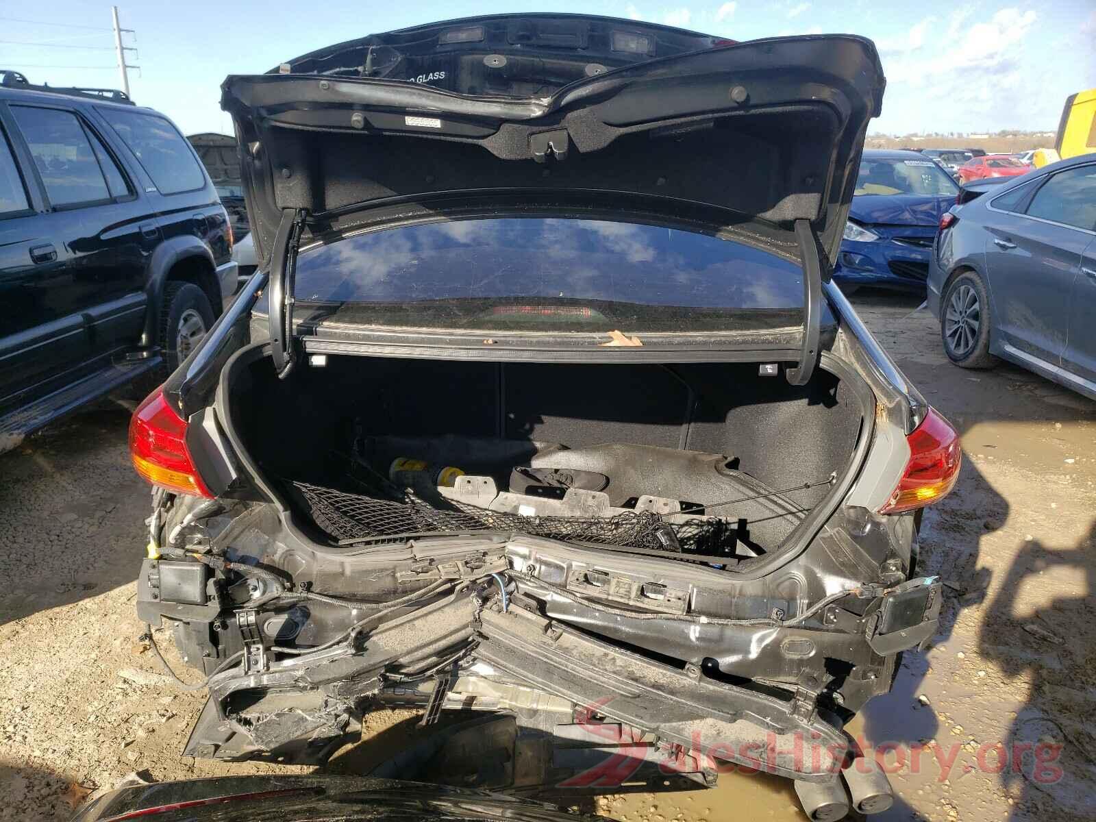 KMHD04LB8JU521351 2018 HYUNDAI ELANTRA