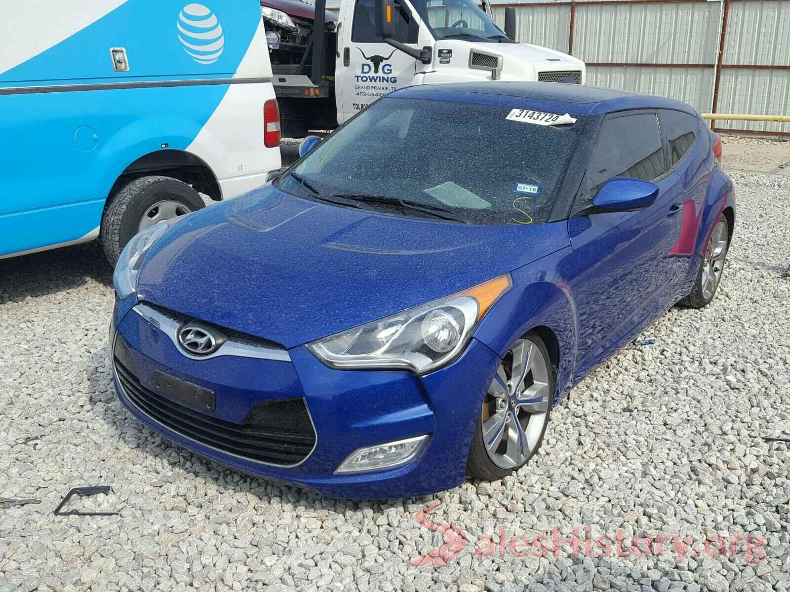 3N1CN7AP3HL825924 2012 HYUNDAI VELOSTER