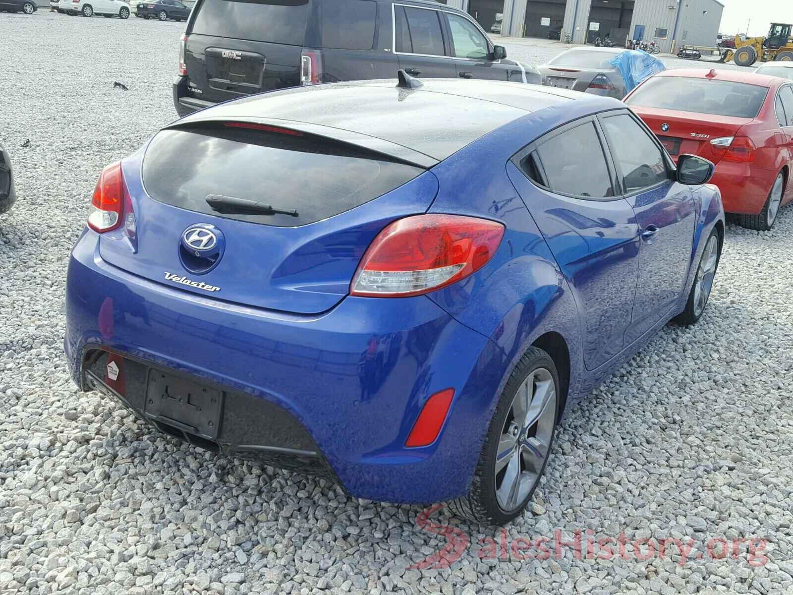 3N1CN7AP3HL825924 2012 HYUNDAI VELOSTER