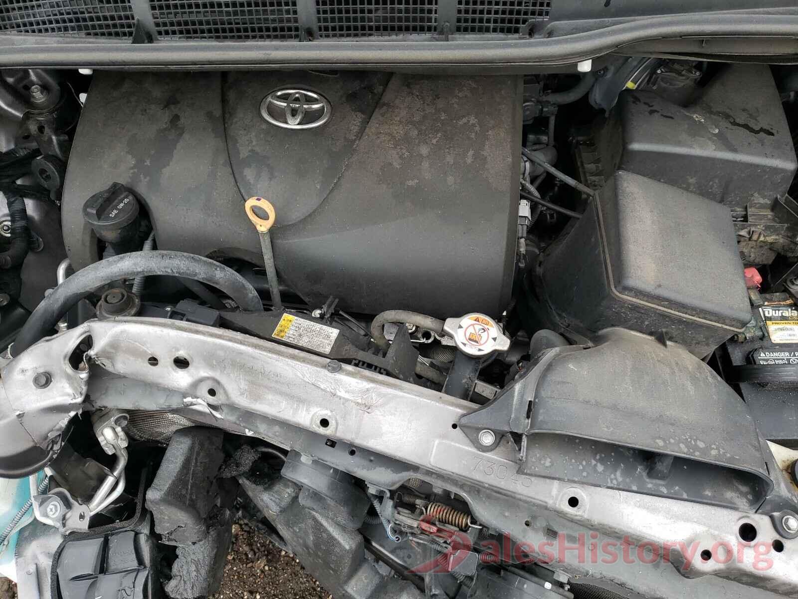 5TDKZ3DC0HS865564 2017 TOYOTA SIENNA