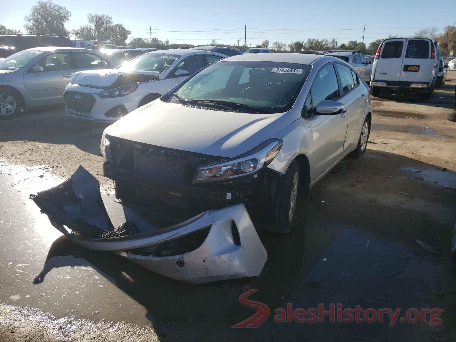 3KPFK4A75JE241682 2018 KIA FORTE