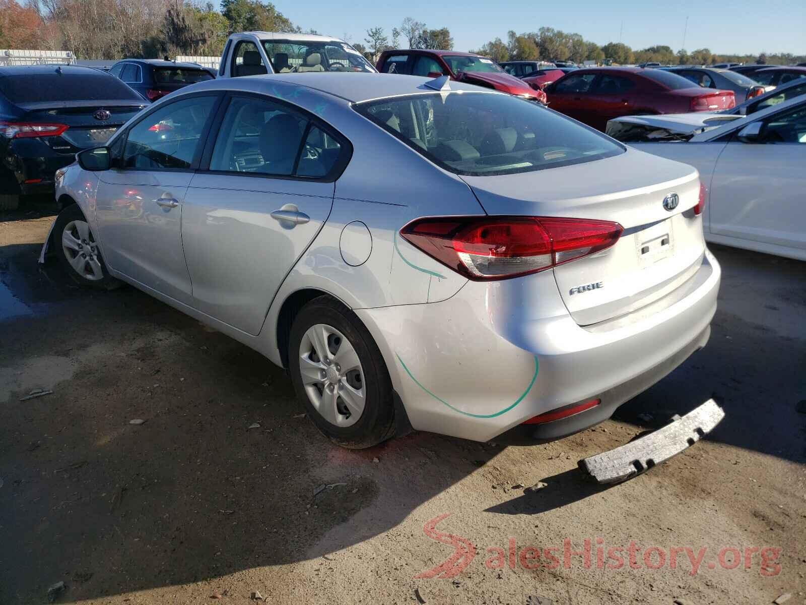 3KPFK4A75JE241682 2018 KIA FORTE