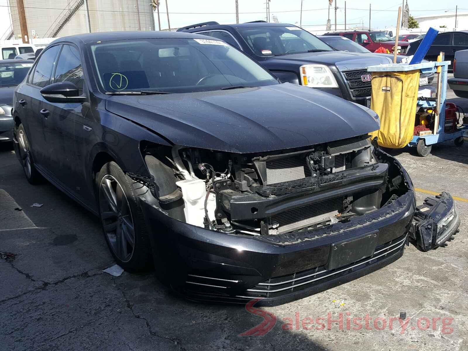 1VWAA7A34JC002768 2018 VOLKSWAGEN PASSAT