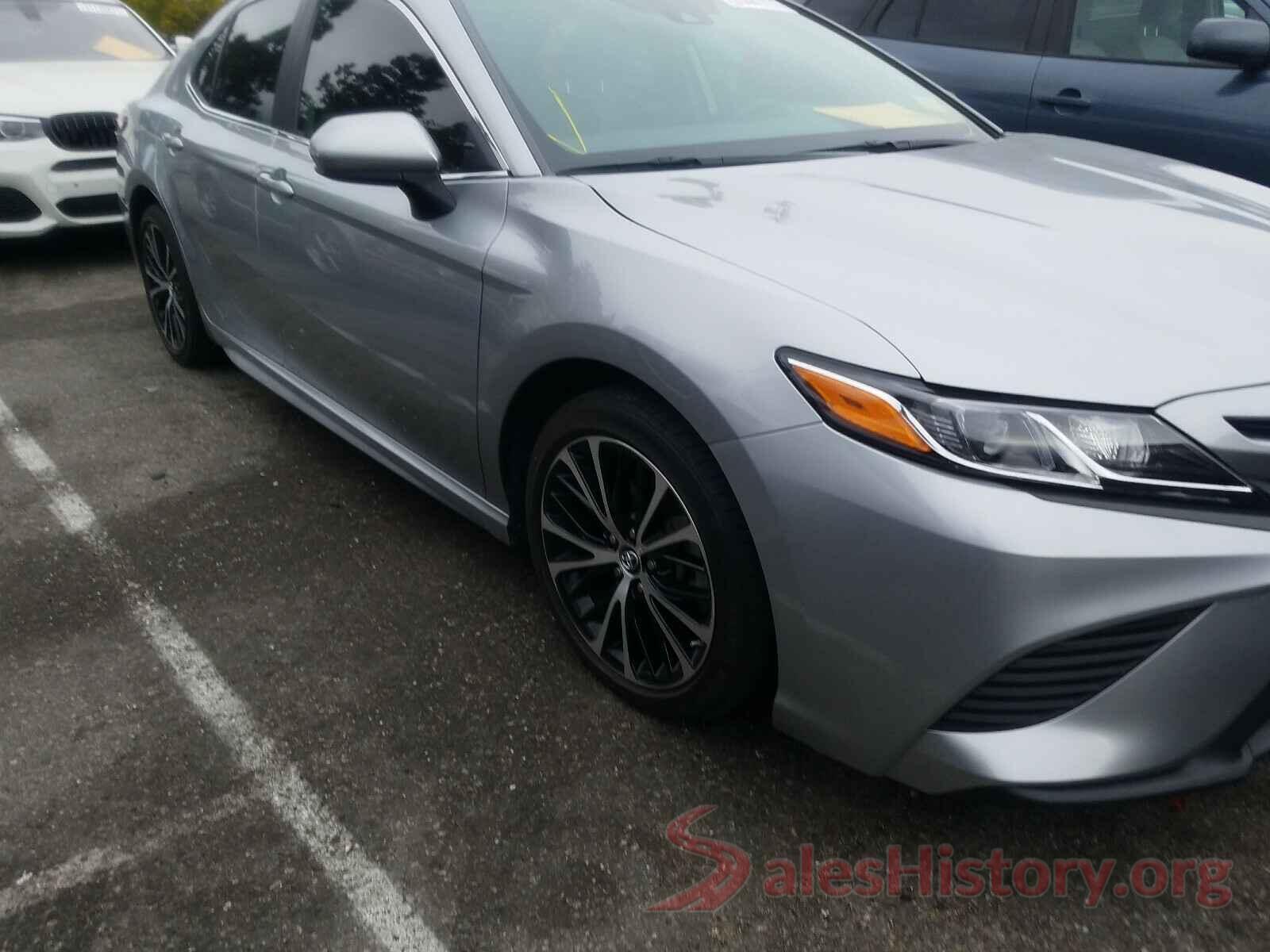 4T1B11HK9KU201808 2019 TOYOTA CAMRY