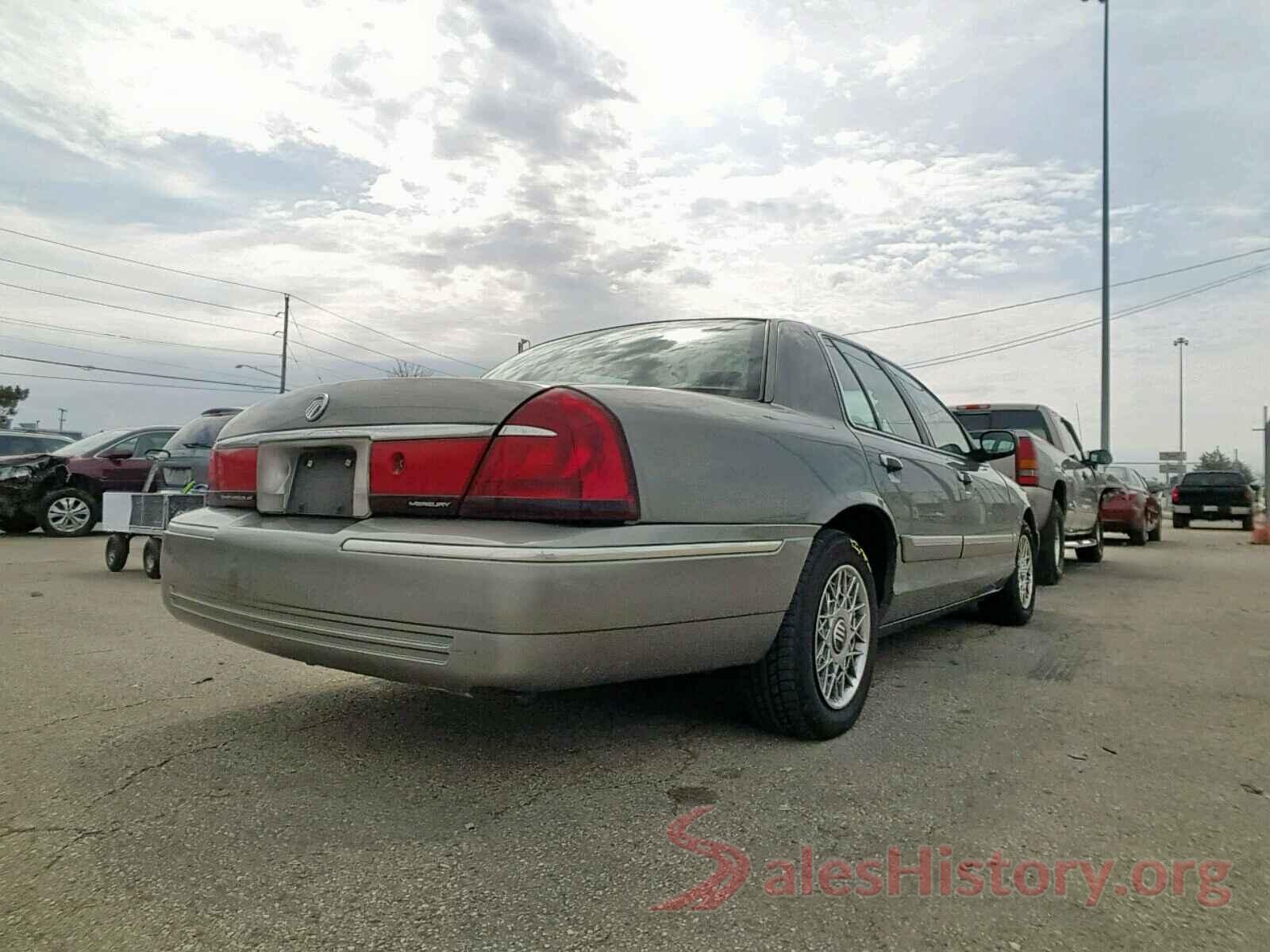 JF1VA2W65J9822449 2001 MERCURY GRMARQUIS