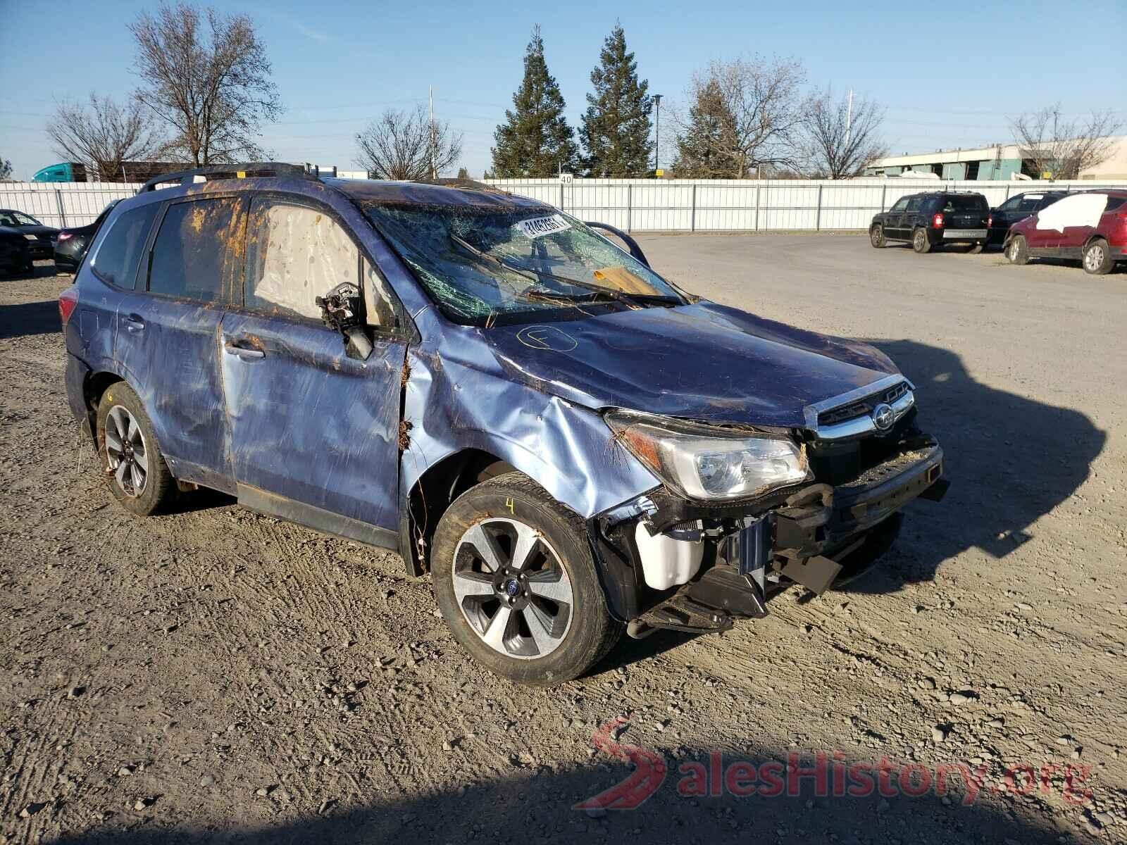 JF2SJAEC3JH586440 2018 SUBARU FORESTER