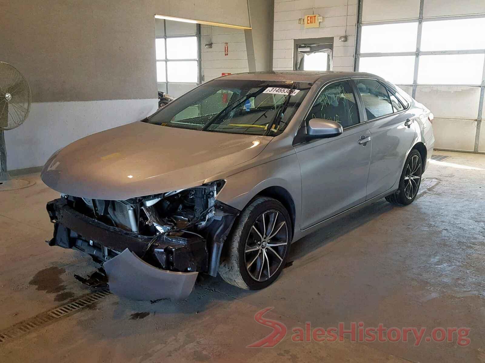 1V2HR2CA2MC545015 2015 TOYOTA CAMRY