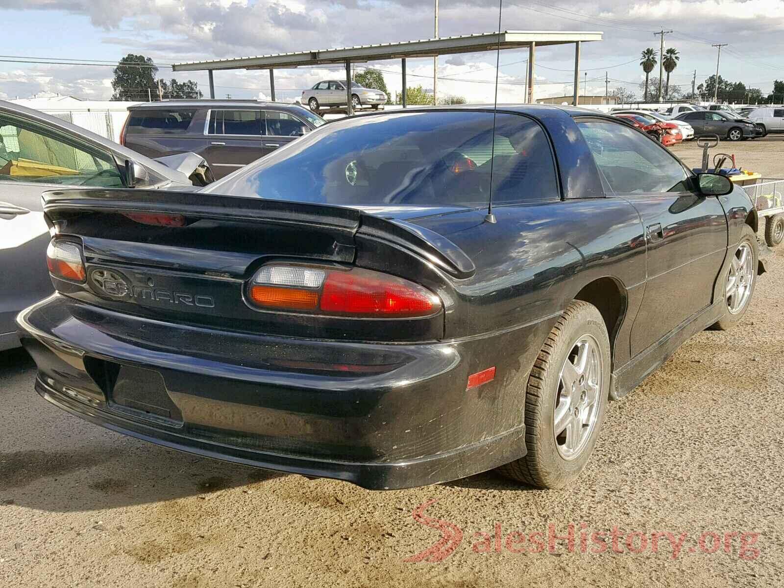 2C4RDGBG0GR116135 2000 CHEVROLET CAMARO