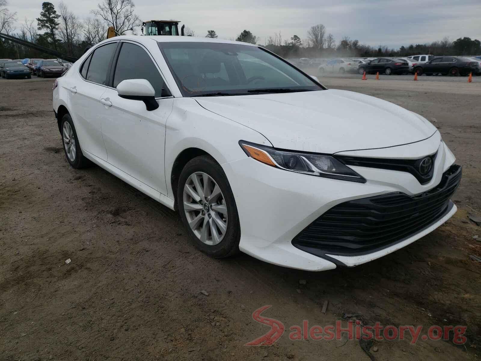 4T1B11HK1JU144468 2018 TOYOTA CAMRY