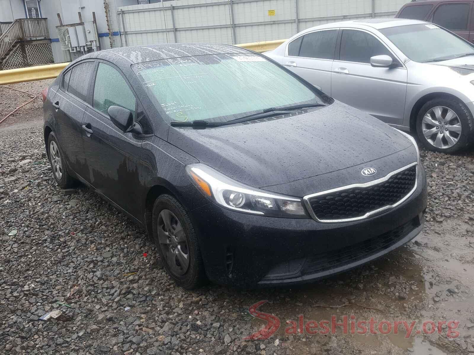 3KPFK4A77HE096655 2017 KIA FORTE