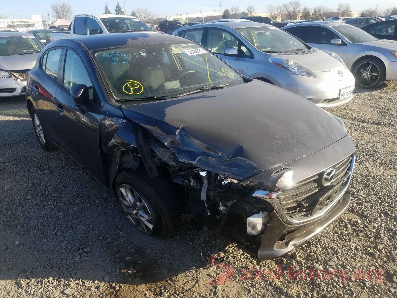 JM1BN1K79H1102963 2017 MAZDA 3