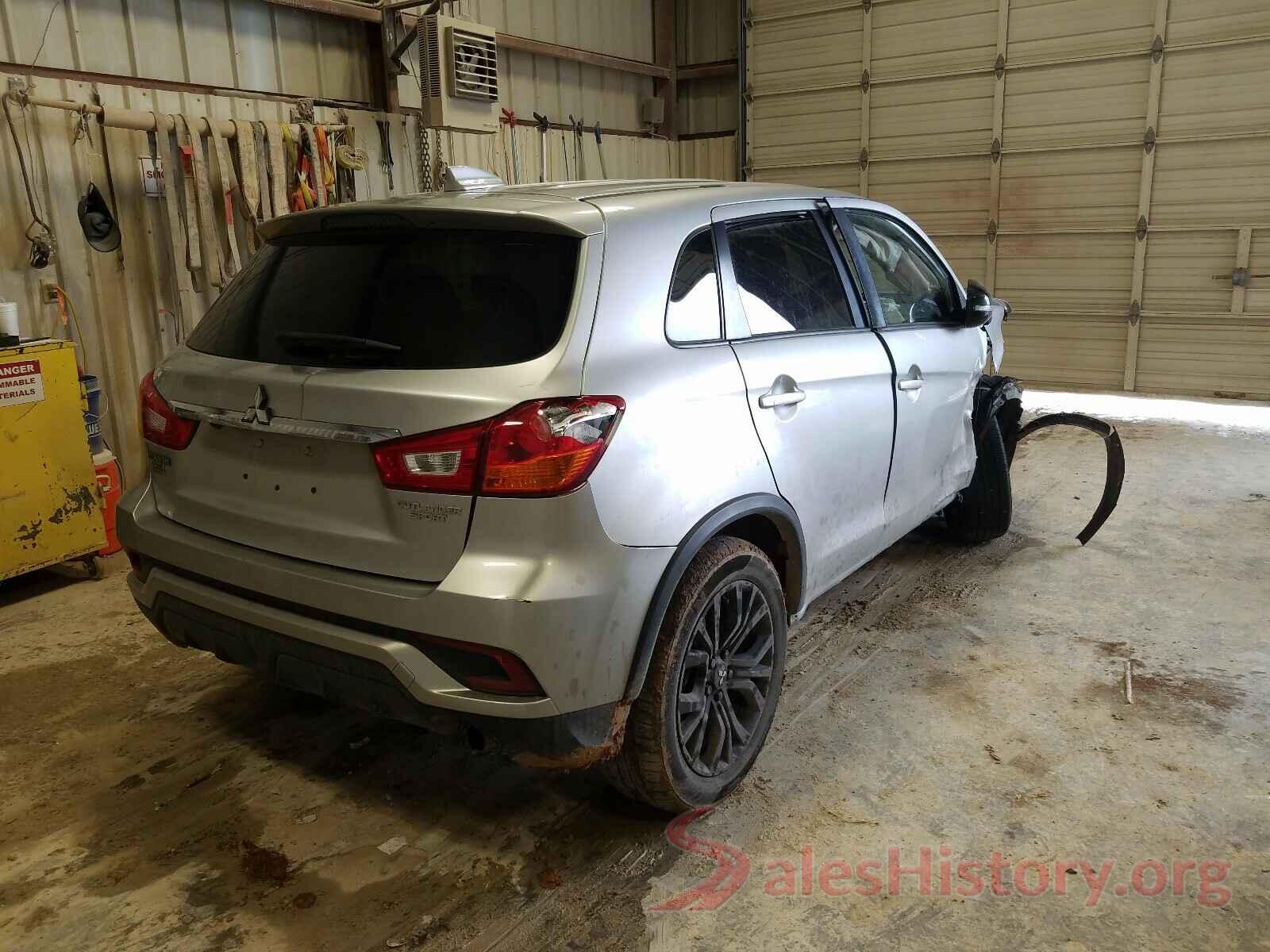 JA4AP3AU4JU016080 2018 MITSUBISHI OUTLANDER