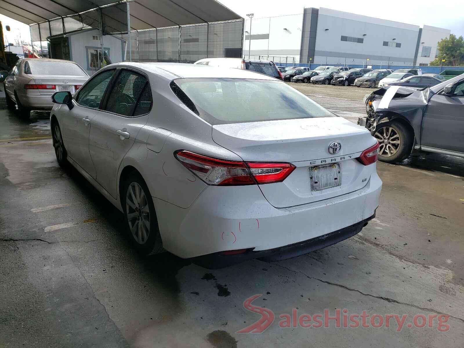 4T1B11HK4JU025684 2018 TOYOTA CAMRY