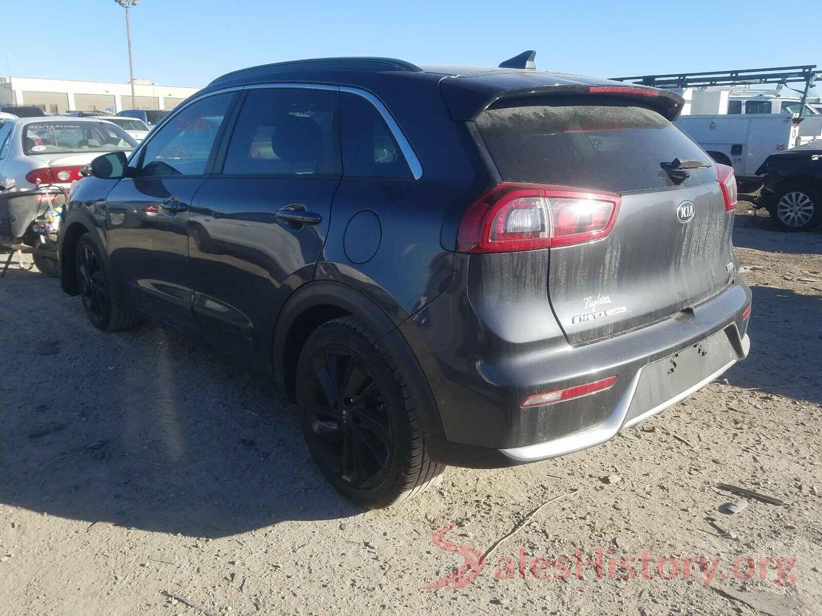 KNDCC3LC6J5135631 2018 KIA NIRO