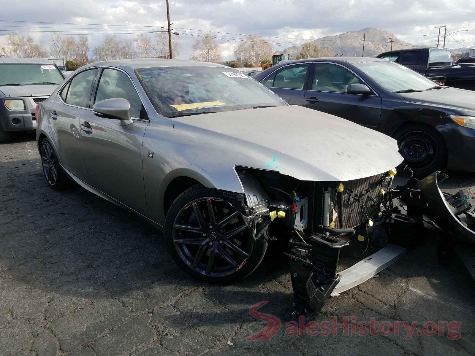 JTHBA1D23J5075561 2018 LEXUS IS