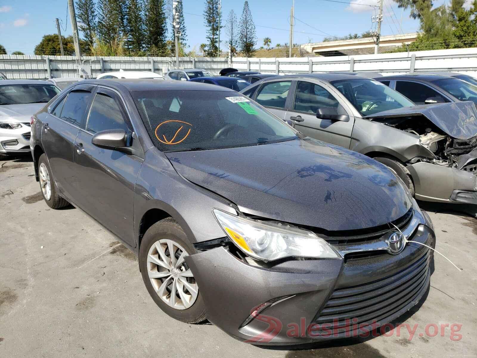 4T1BF1FK3HU715621 2017 TOYOTA CAMRY