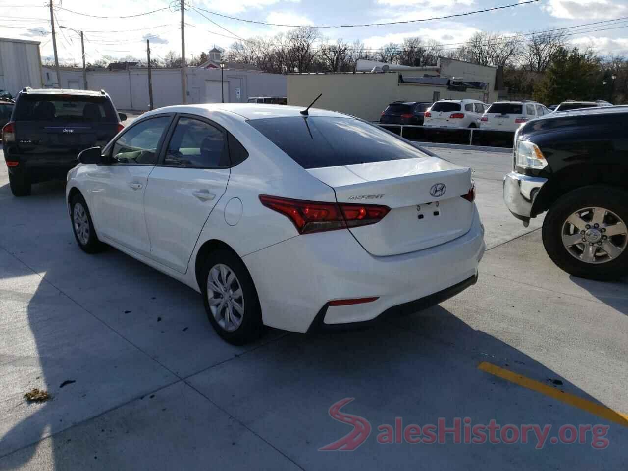 3KPC24A33JE026110 2018 HYUNDAI ACCENT