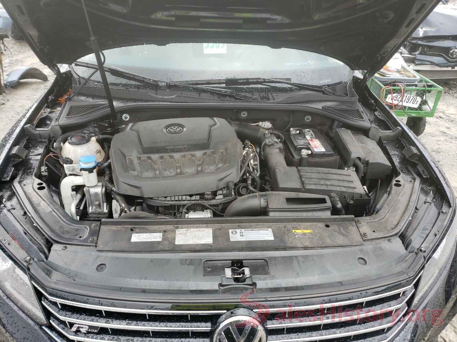 1VWAA7A39JC037807 2018 VOLKSWAGEN PASSAT