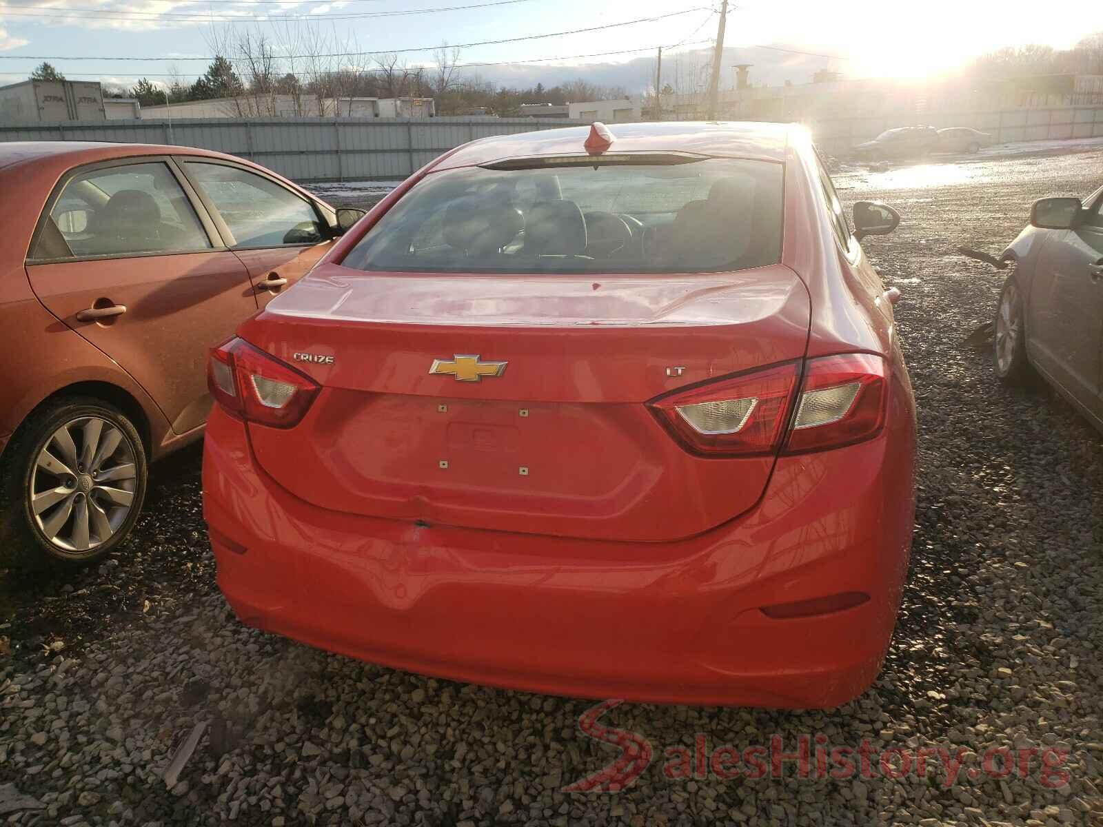 1G1BE5SM1K7108282 2019 CHEVROLET CRUZE