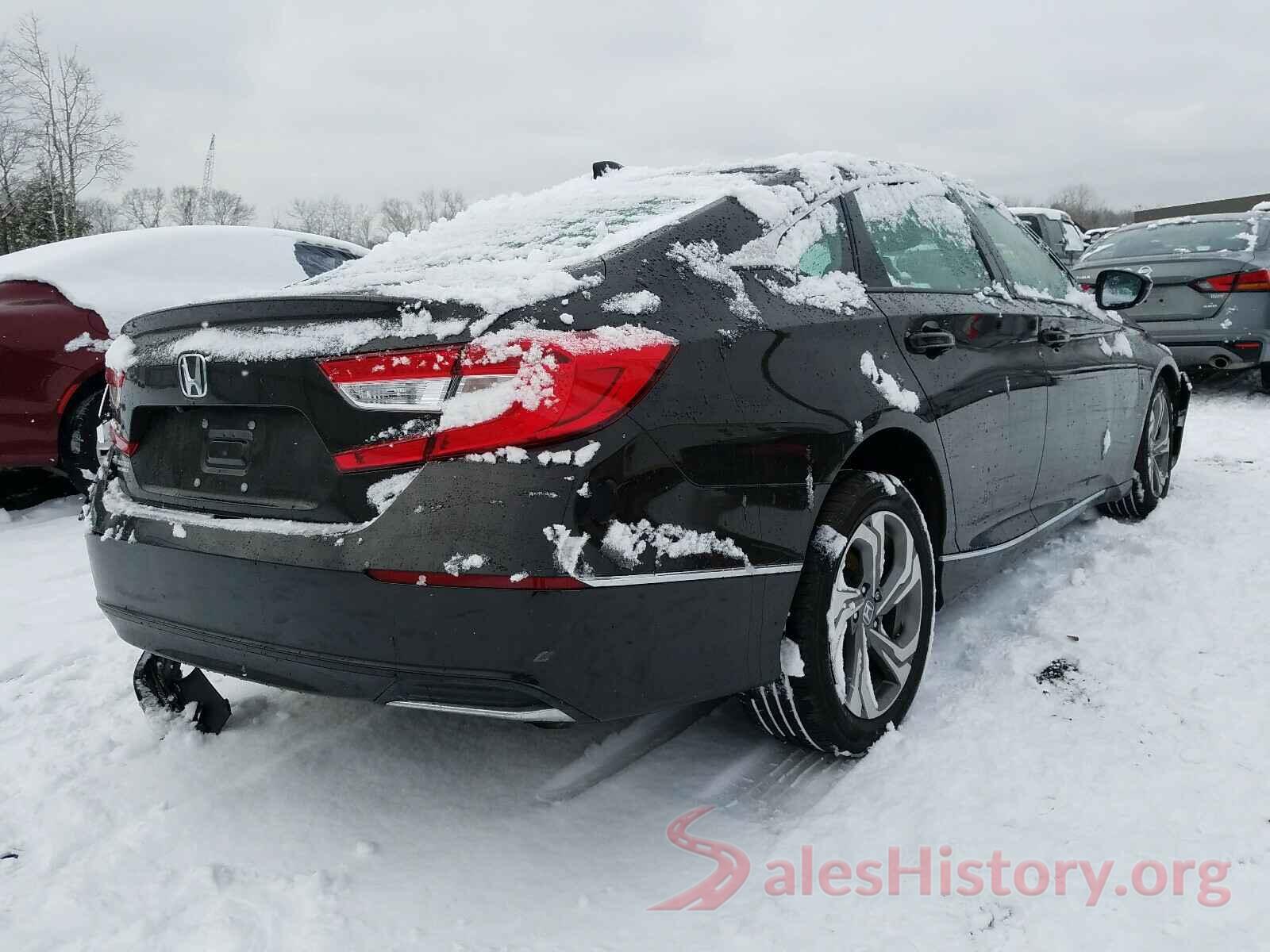 1HGCV1F58JA033686 2018 HONDA ACCORD