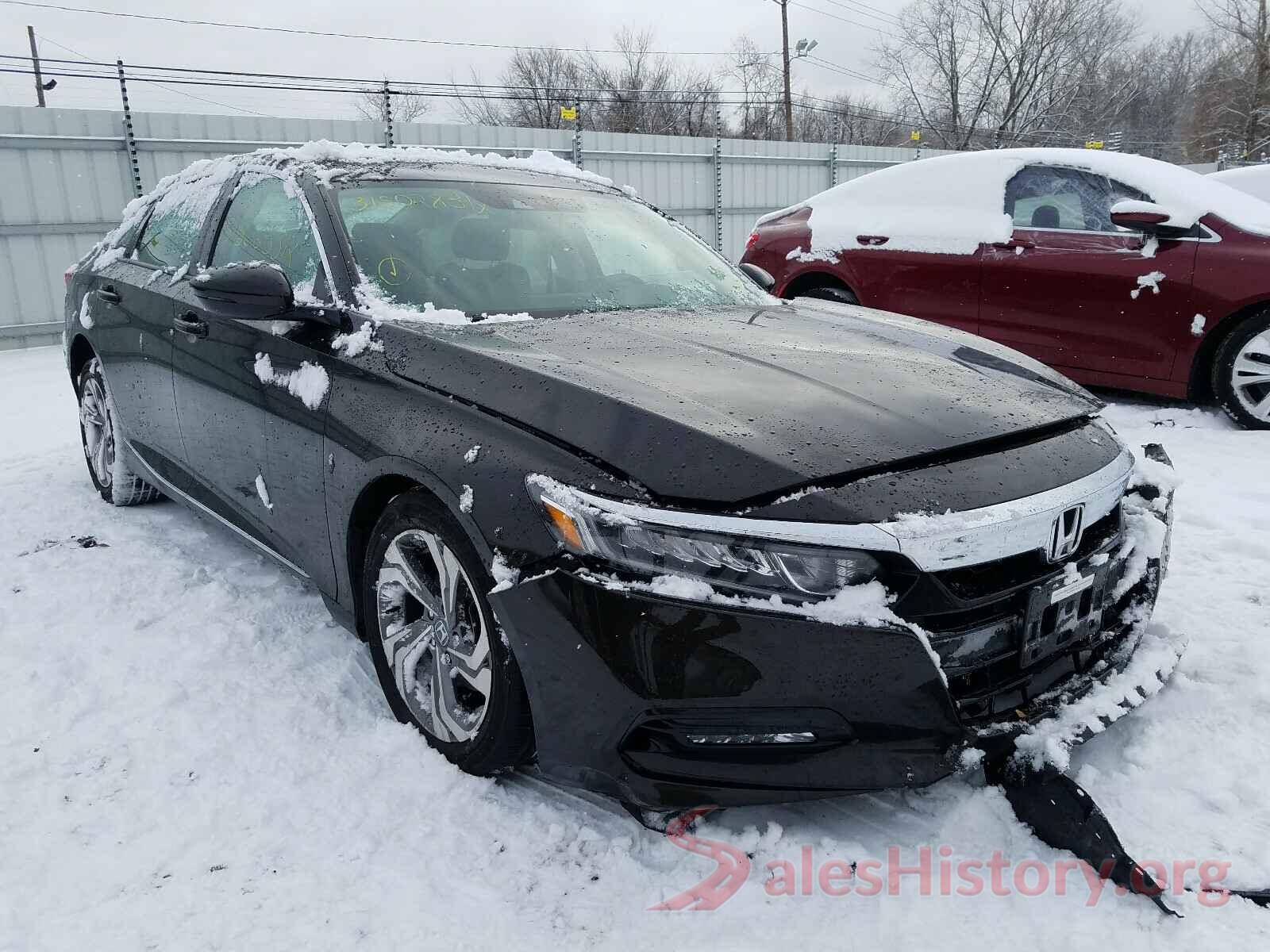 1HGCV1F58JA033686 2018 HONDA ACCORD