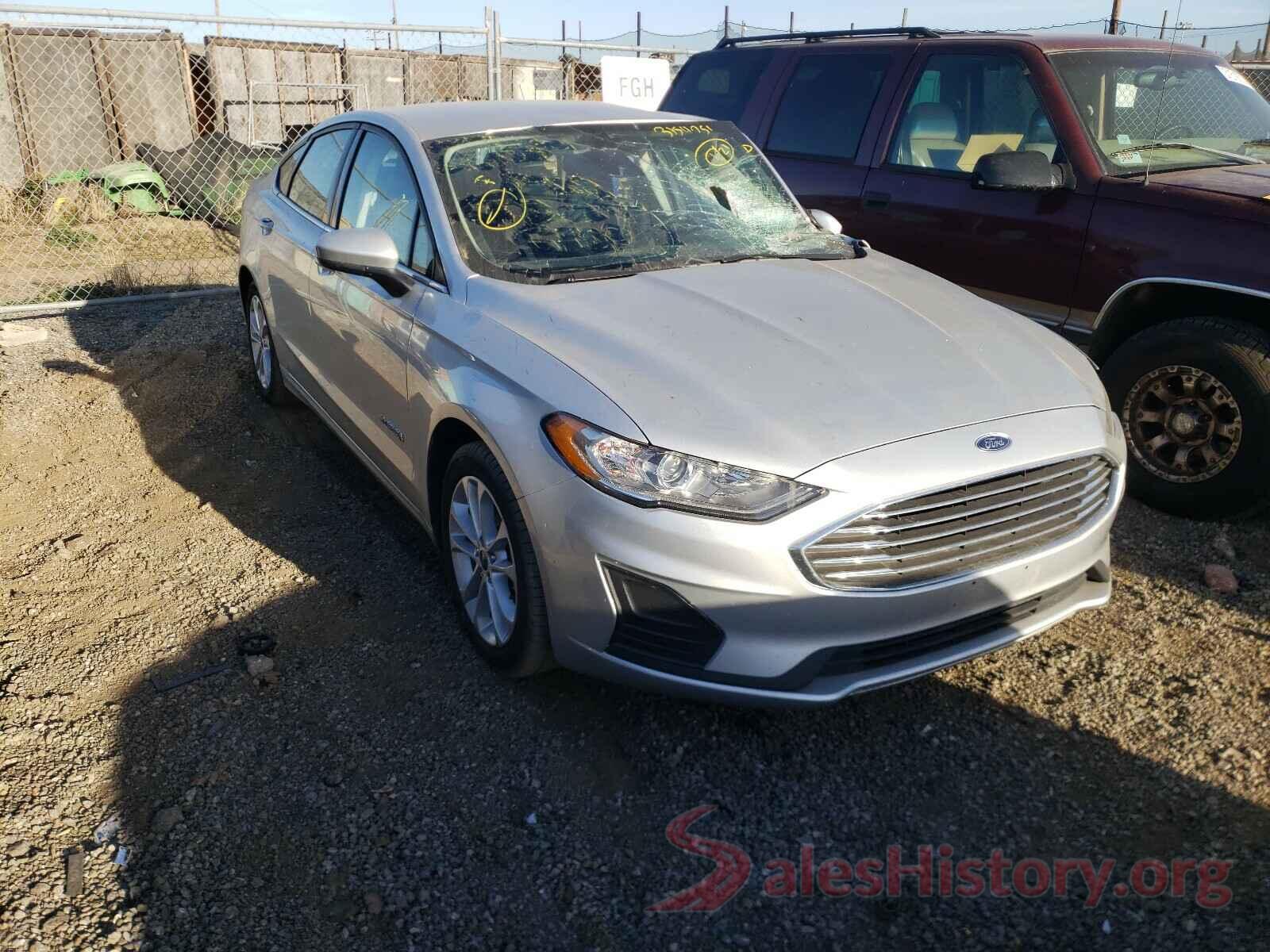 3FA6P0LU8KR261700 2019 FORD FUSION