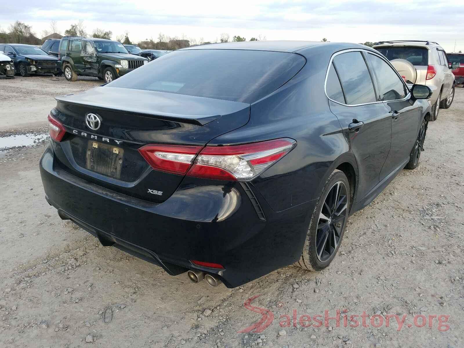 4T1B61HK1JU010013 2018 TOYOTA CAMRY