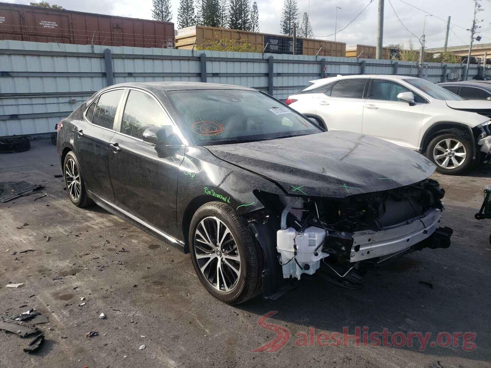 4T1B11HK2KU724071 2019 TOYOTA CAMRY