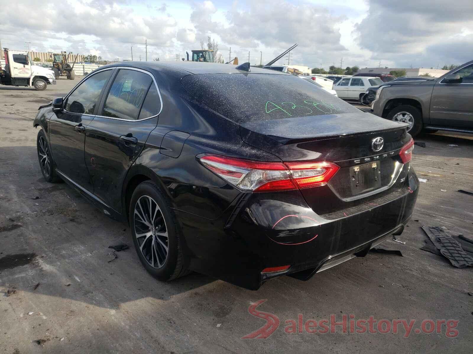 4T1B11HK2KU724071 2019 TOYOTA CAMRY