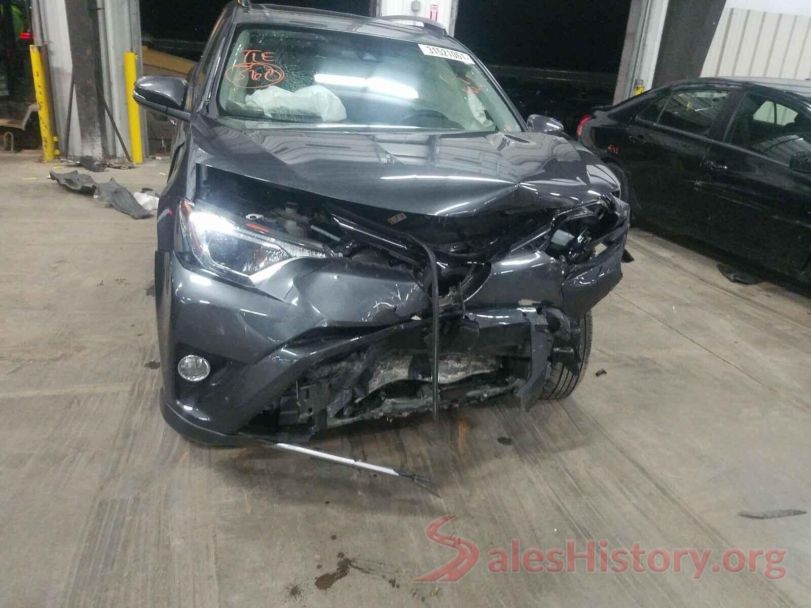 JTMRFREV6JJ226330 2018 TOYOTA RAV4