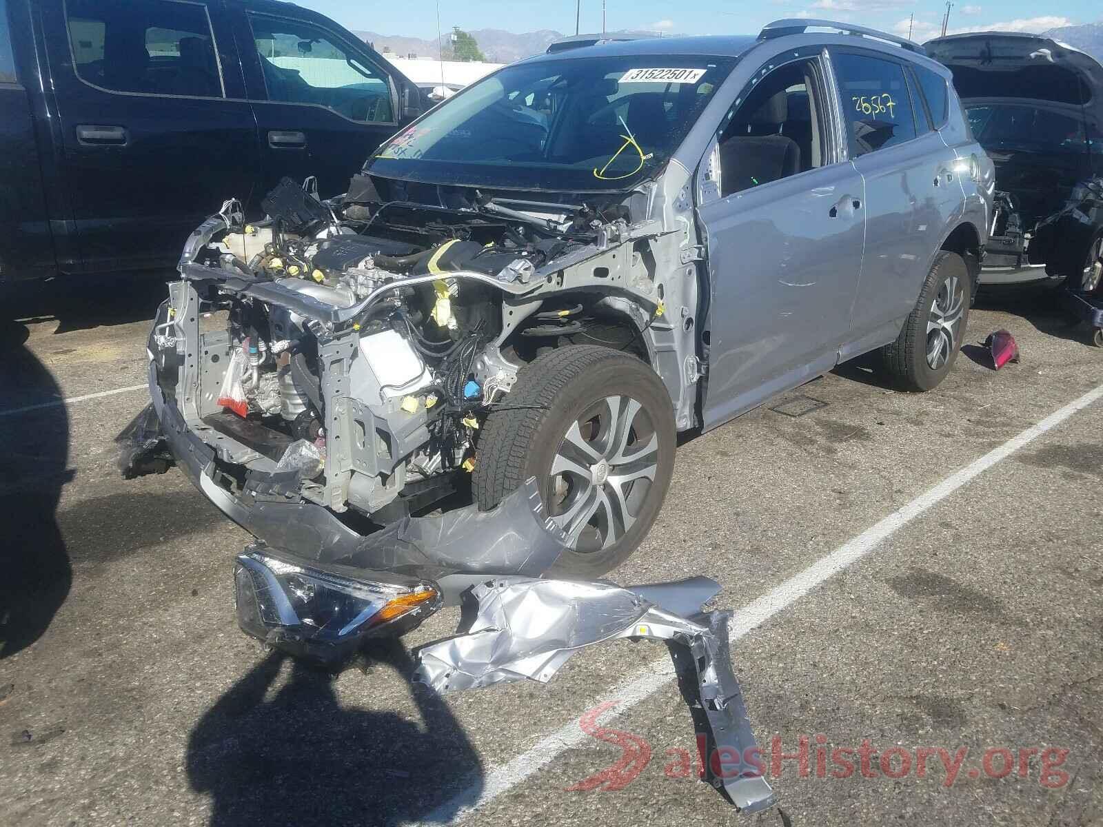 JTMZFREV1JD124612 2018 TOYOTA RAV4