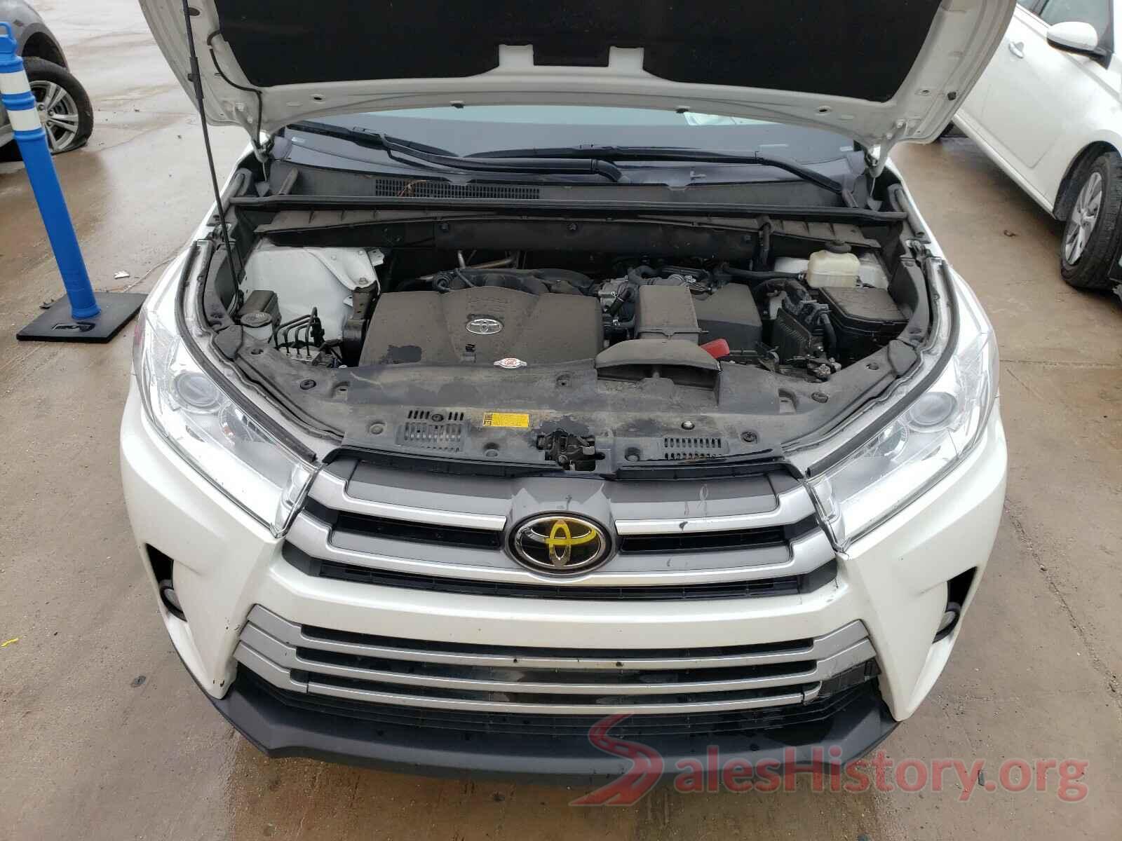 5TDKZRFH5JS288287 2018 TOYOTA HIGHLANDER