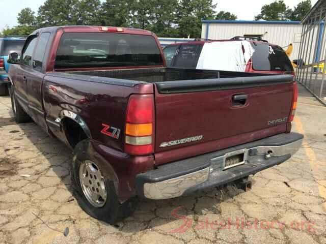 2HKRW5H38JH423849 2000 CHEVROLET SILVERADO