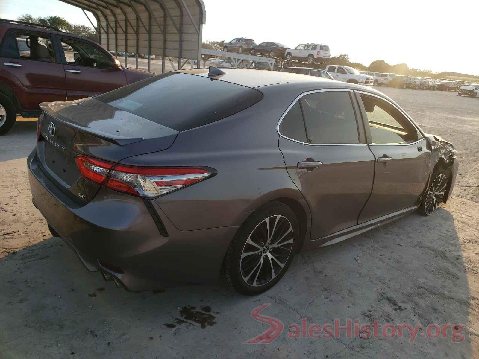 4T1B11HK2KU733272 2019 TOYOTA CAMRY