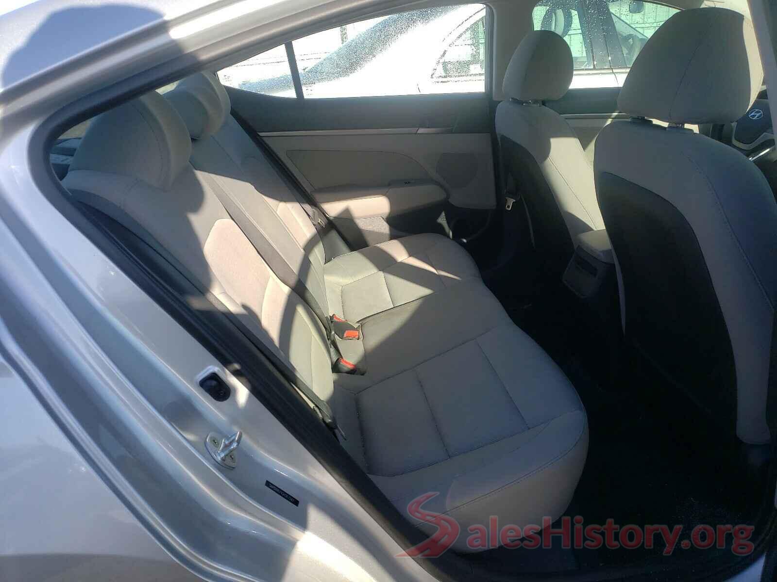 5NPD84LFXJH267247 2018 HYUNDAI ELANTRA