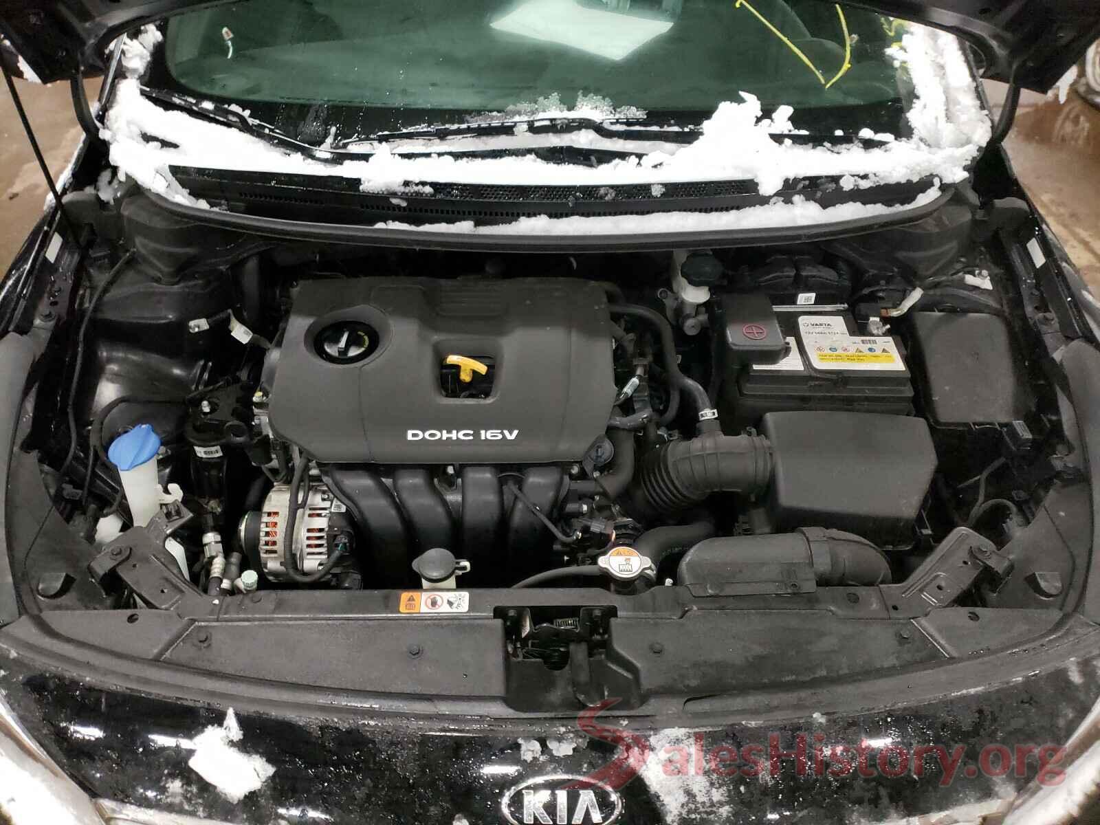 3KPFK4A75JE185565 2018 KIA FORTE