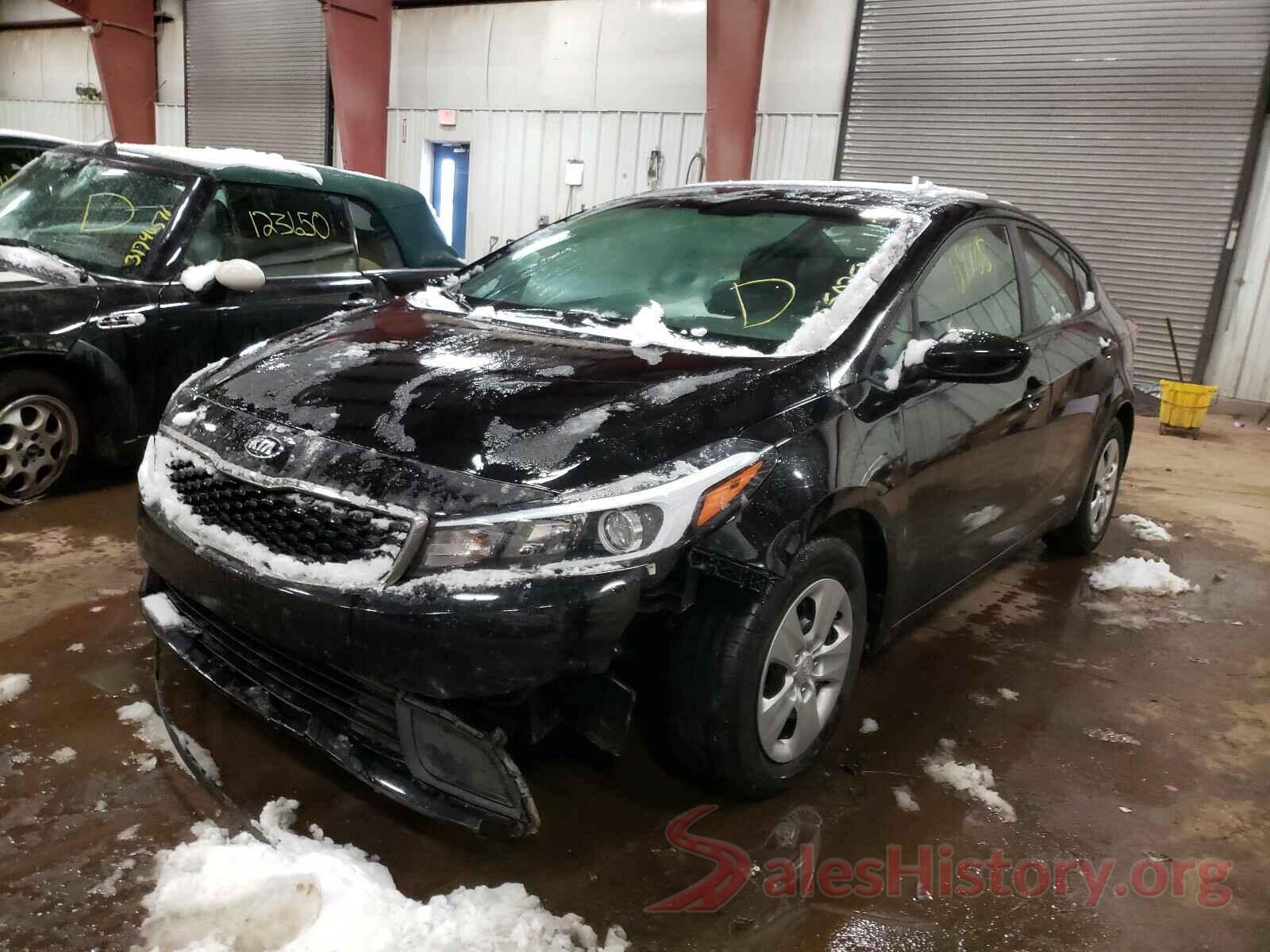 3KPFK4A75JE185565 2018 KIA FORTE