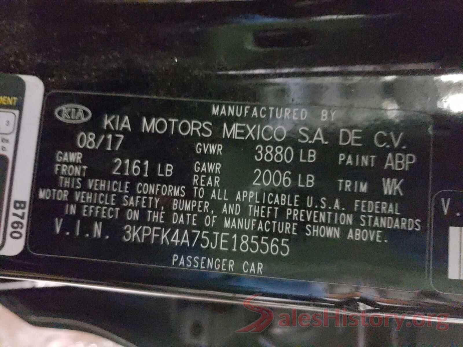 3KPFK4A75JE185565 2018 KIA FORTE