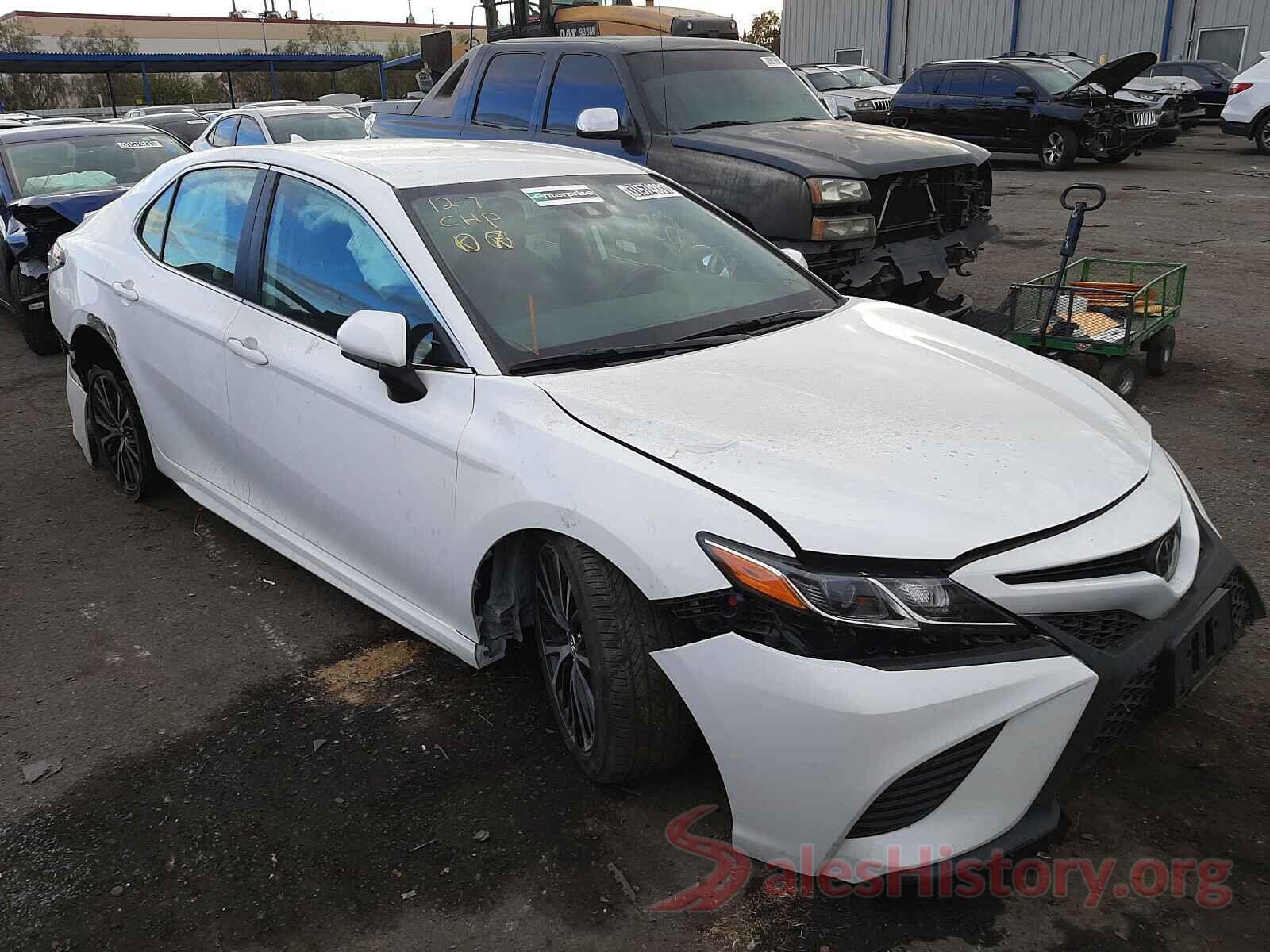 4T1G11AK7LU306557 2020 TOYOTA CAMRY