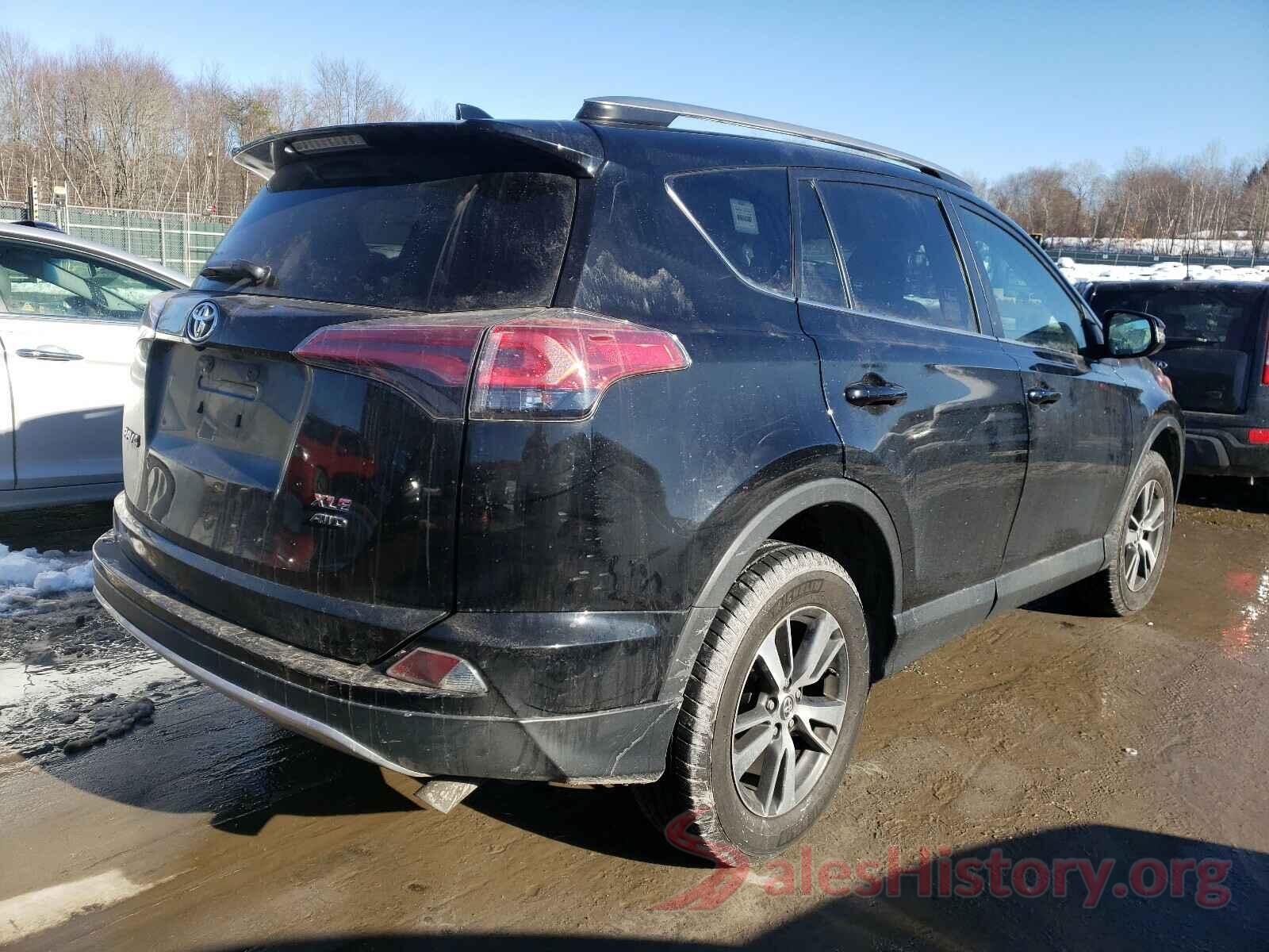 2T3RFREV1JW744637 2018 TOYOTA RAV4