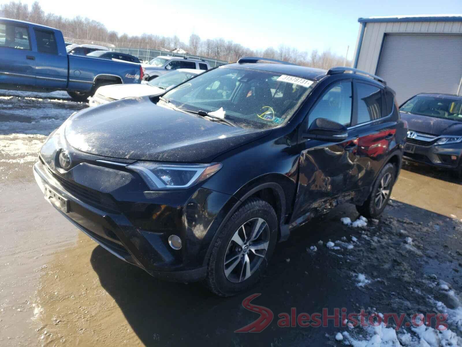 2T3RFREV1JW744637 2018 TOYOTA RAV4