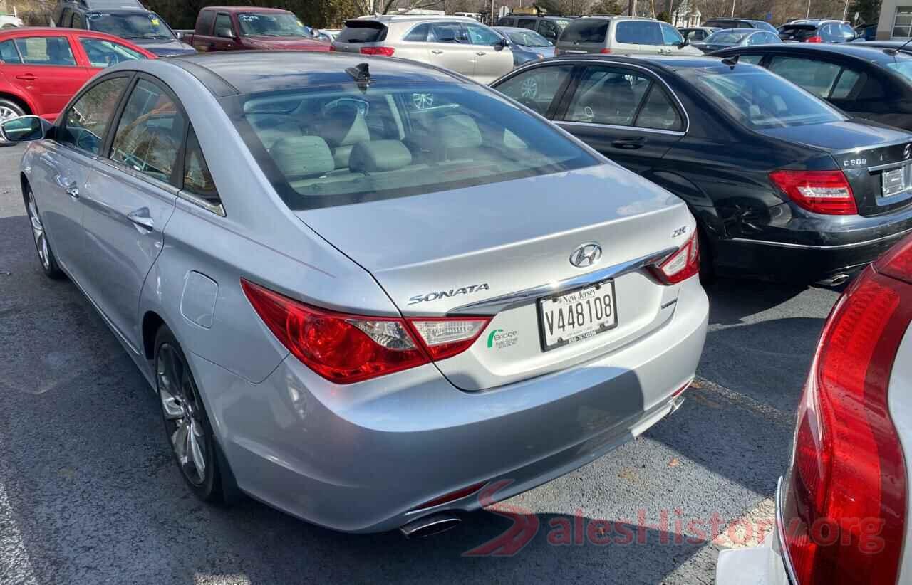 JM3KFACM4L1784961 2013 HYUNDAI SONATA